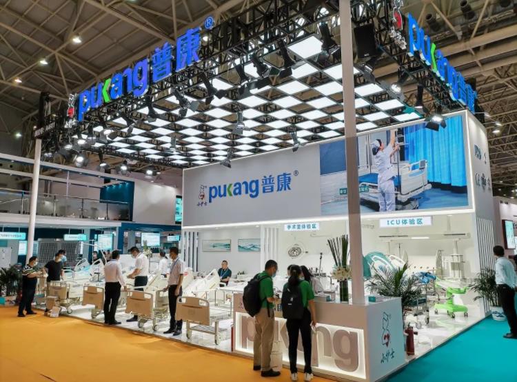 尊龙中国医疗,小护士医疗设备,全国医院建设大会