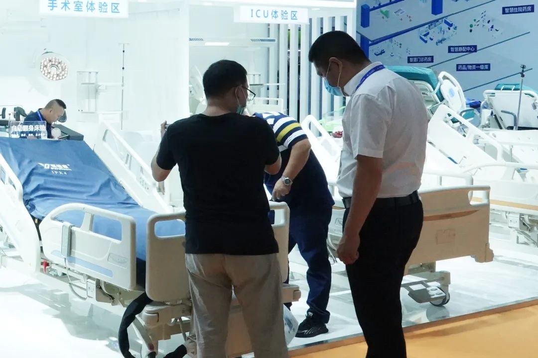 尊龙中国医疗,小护士医疗设备